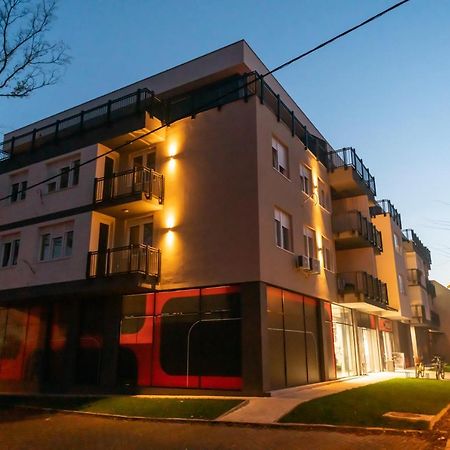 Family Resort Subotica Apartments 外观 照片